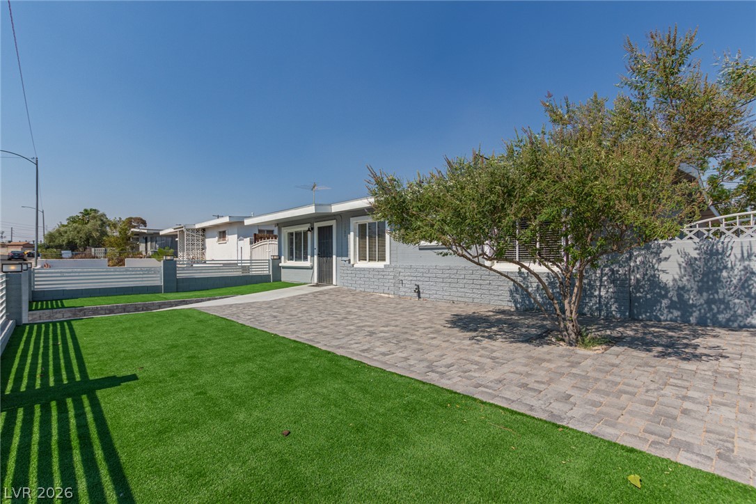 1028 Nassau Drive Las Vegas NV 89108