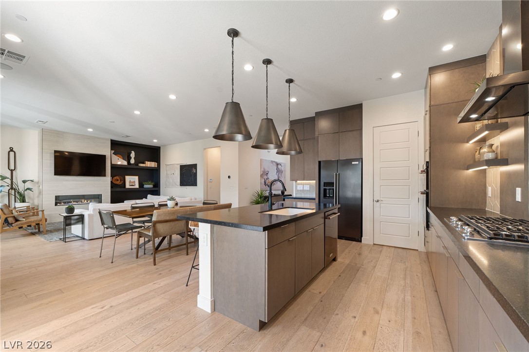 10125 Sequoia Glen Avenue Las Vegas NV 89166