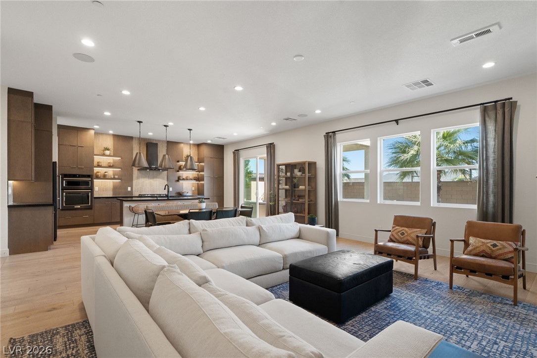 10125 Sequoia Glen Avenue Las Vegas NV 89166