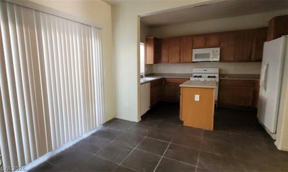 8768 Charm Canyon Avenue Las Vegas NV 89178