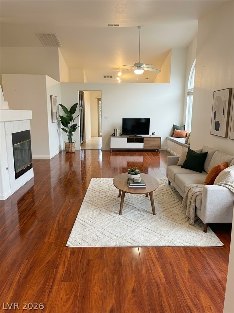 8121 Chambersberg Street Las Vegas NV 89147
