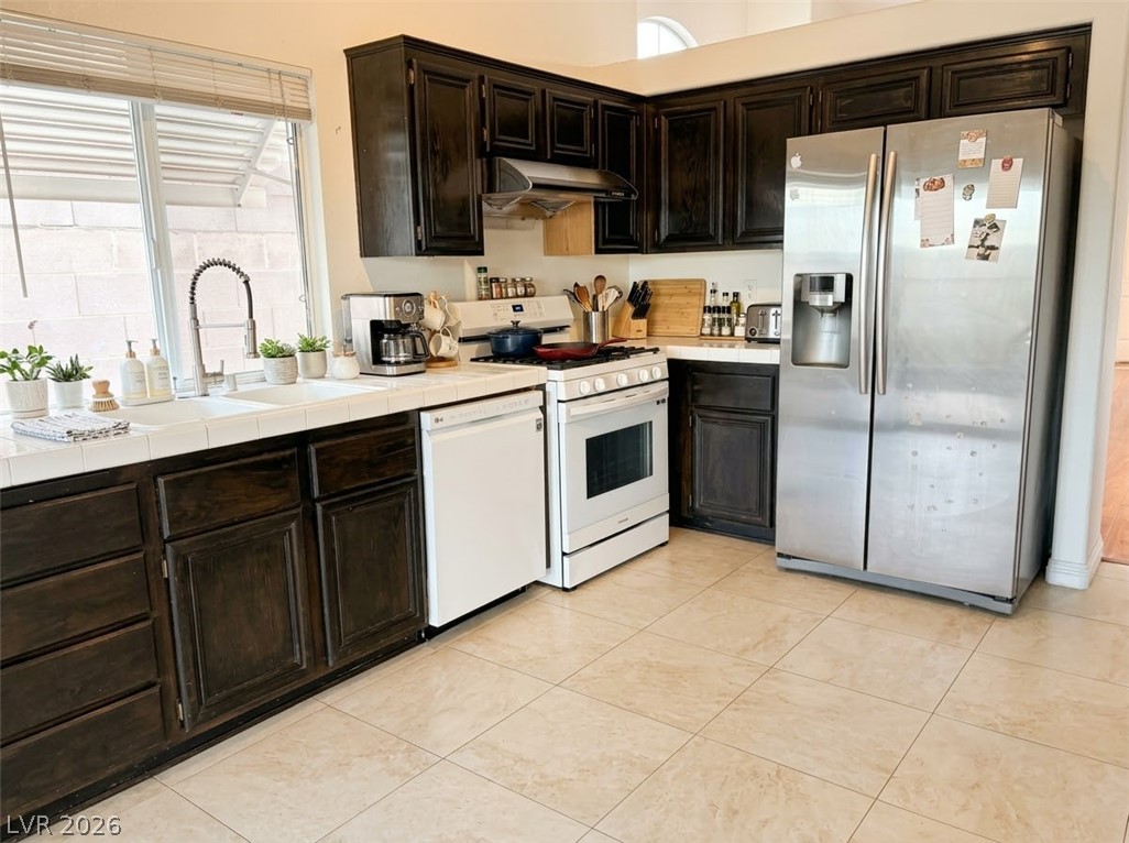 8121 Chambersberg Street Las Vegas NV 89147