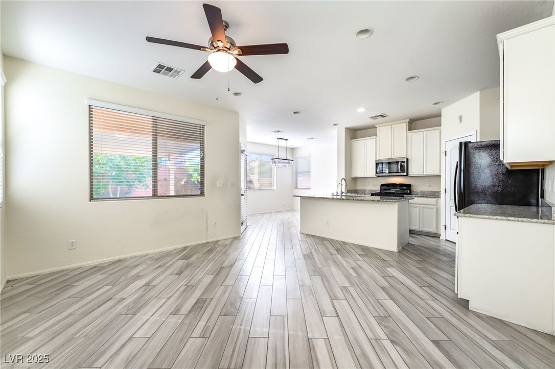 7616 Eastham Bay Avenue Las Vegas NV 89179