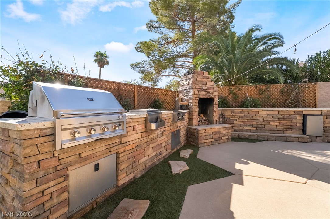 826 Rising Star Drive Henderson NV 89014