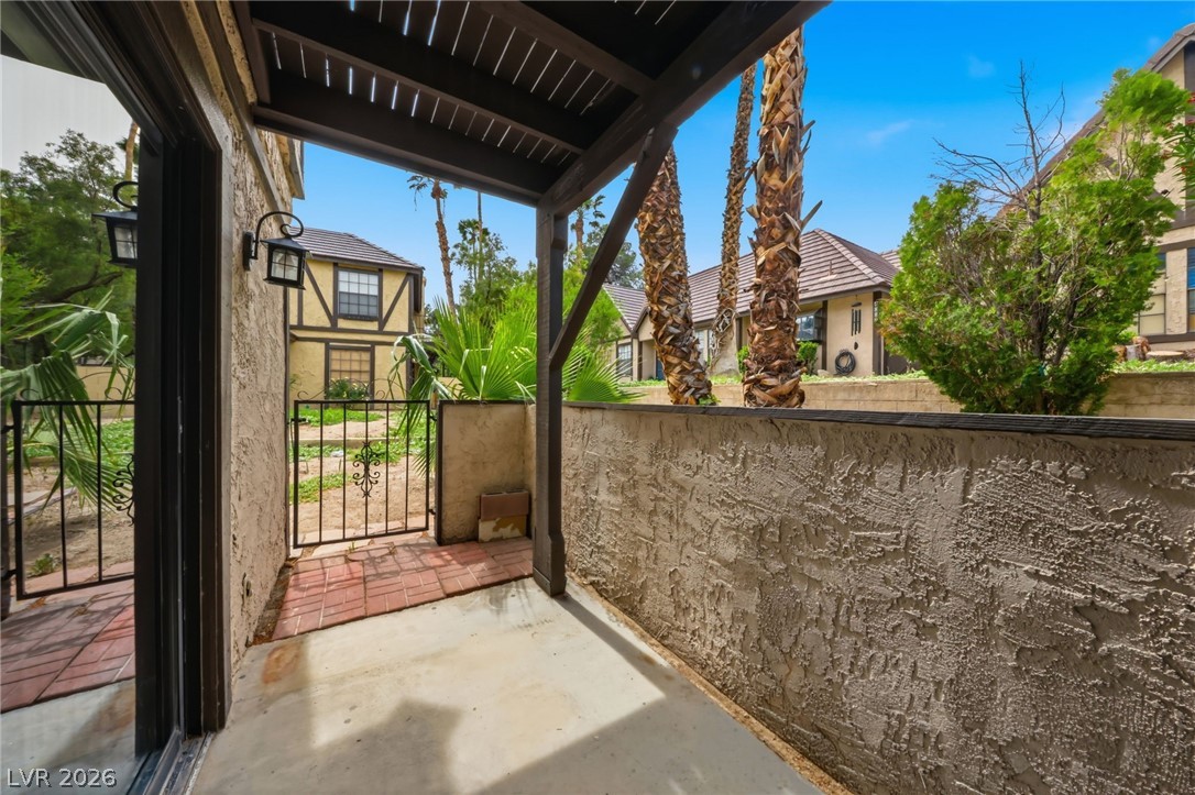 3933 Edgemoor Way Las Vegas NV 89121