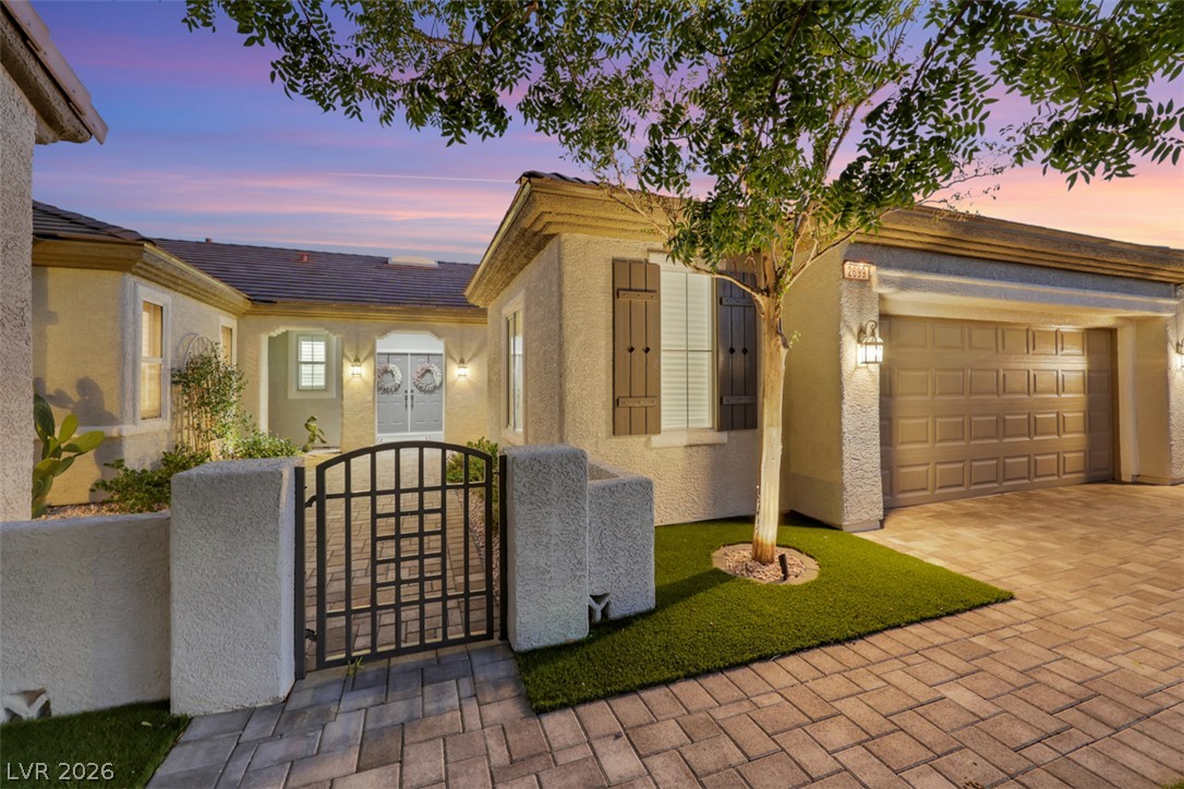 2699 Olivia Heights Avenue Henderson NV 89052