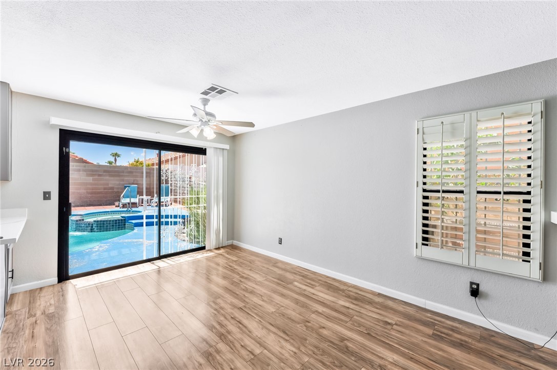 7531 Kalmalii Avenue Las Vegas NV 89147