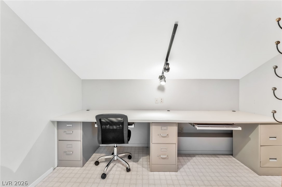 7531 Kalmalii Avenue Las Vegas NV 89147