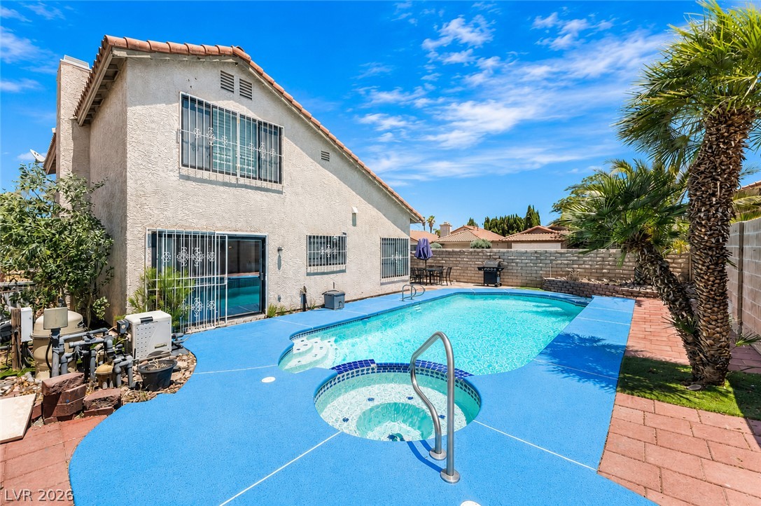 7531 Kalmalii Avenue Las Vegas NV 89147