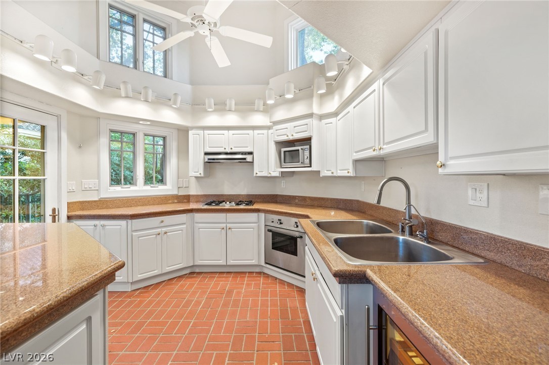 3001 Astoria Pines Circle Las Vegas NV 89107