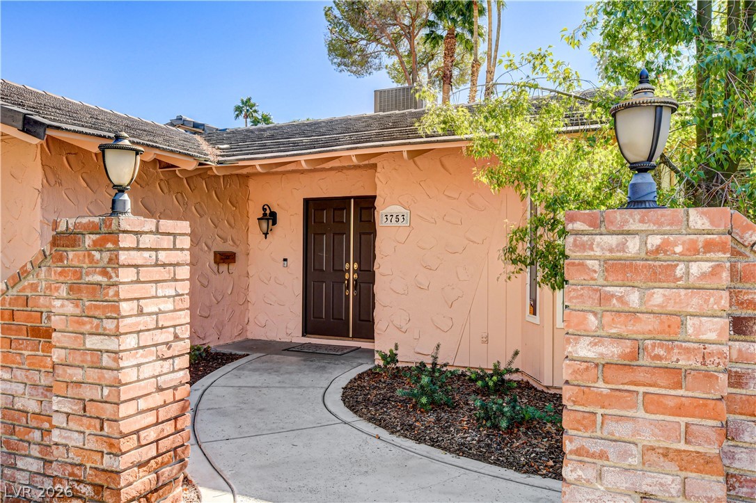 3753 Meadowcrest Drive Las Vegas NV 89121