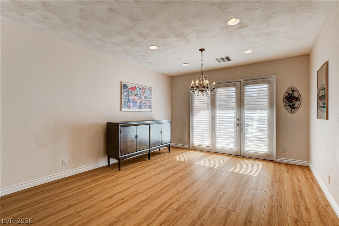 3753 Meadowcrest Drive Las Vegas NV 89121