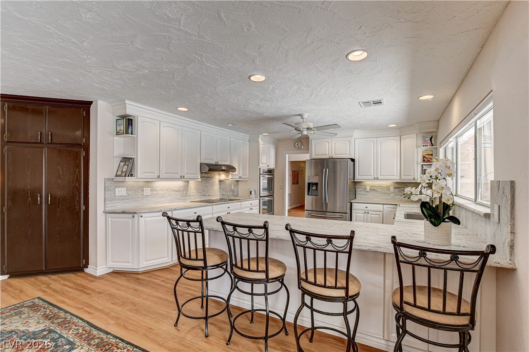 3753 Meadowcrest Drive Las Vegas NV 89121