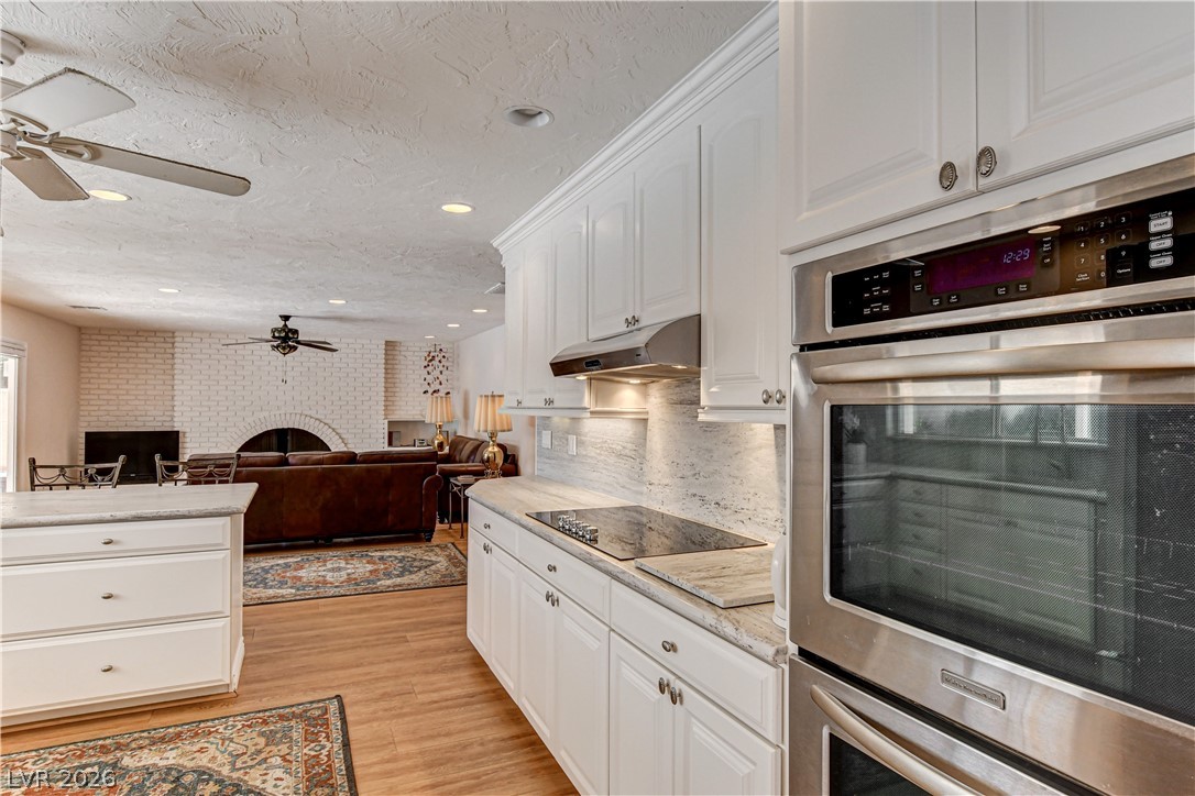 3753 Meadowcrest Drive Las Vegas NV 89121