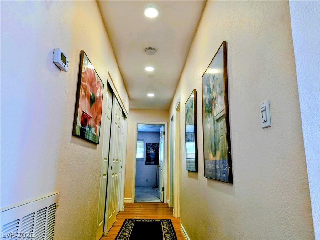 3753 Meadowcrest Drive Las Vegas NV 89121