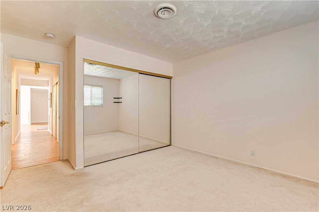 3753 Meadowcrest Drive Las Vegas NV 89121