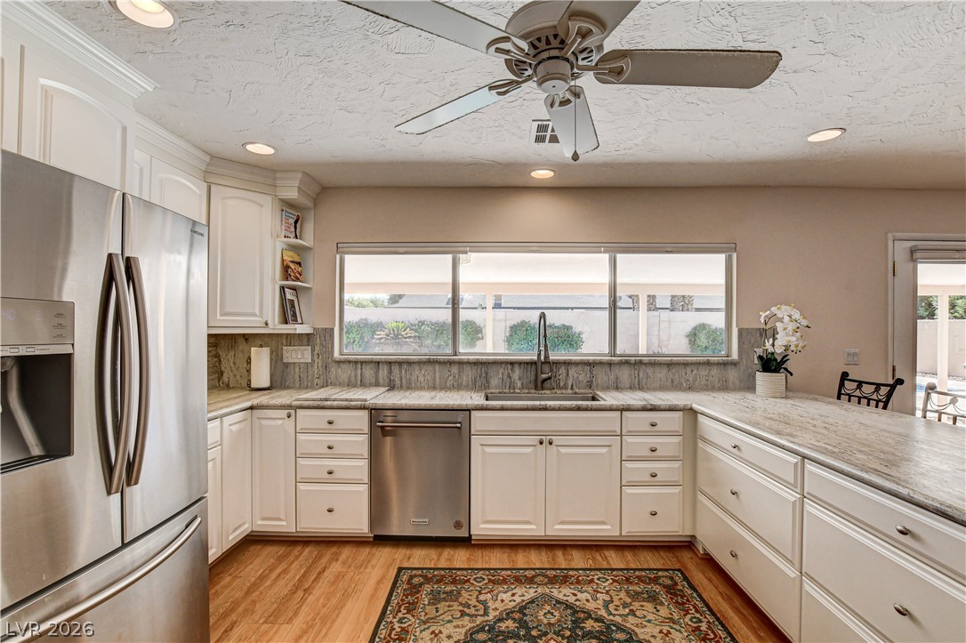 3753 Meadowcrest Drive Las Vegas NV 89121
