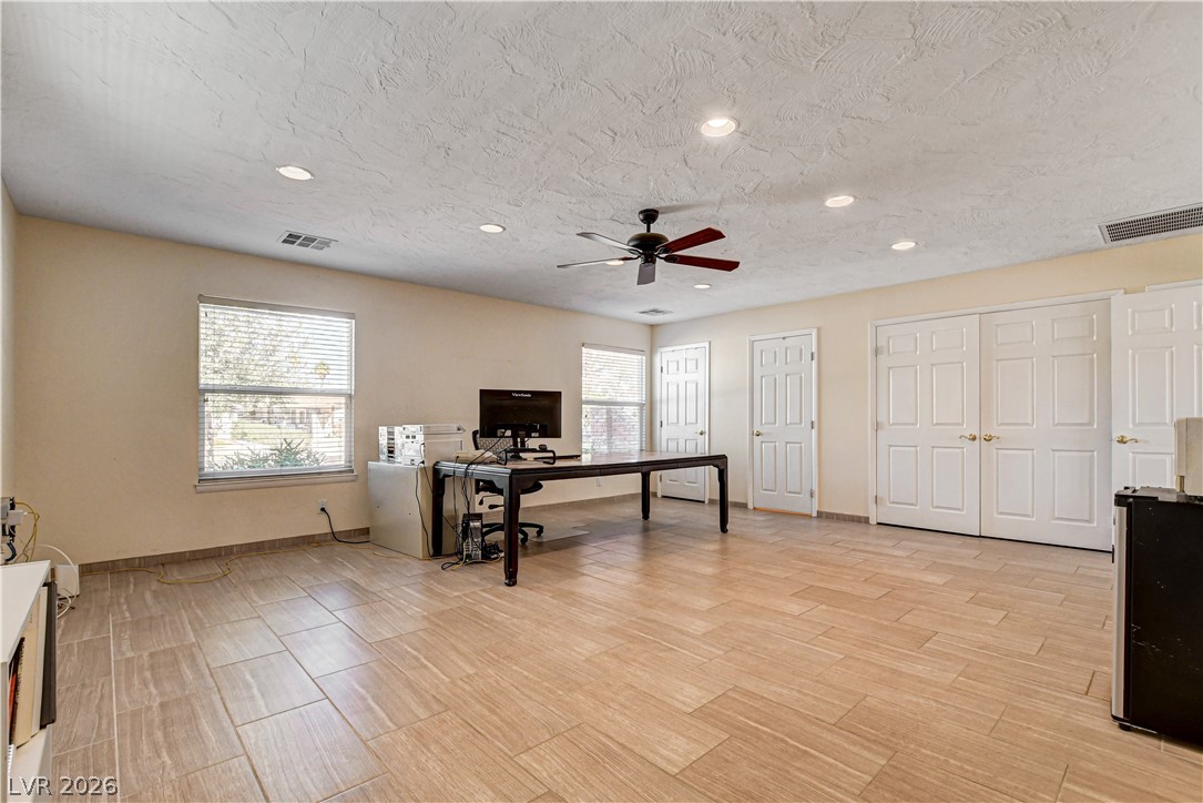 3753 Meadowcrest Drive Las Vegas NV 89121