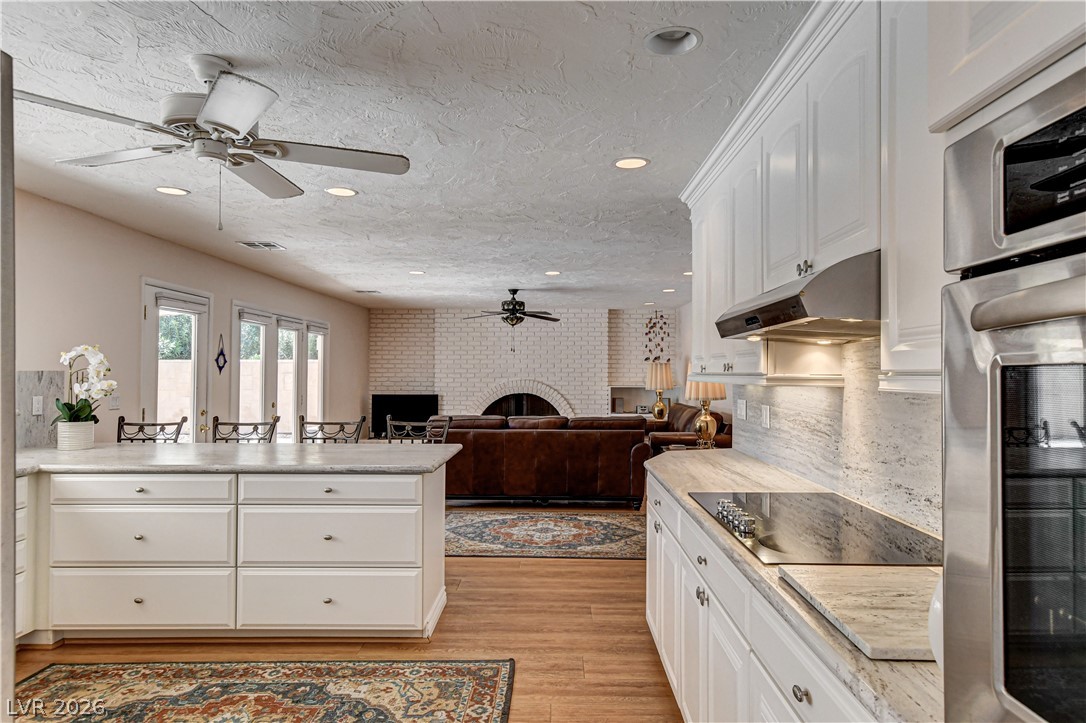 3753 Meadowcrest Drive Las Vegas NV 89121