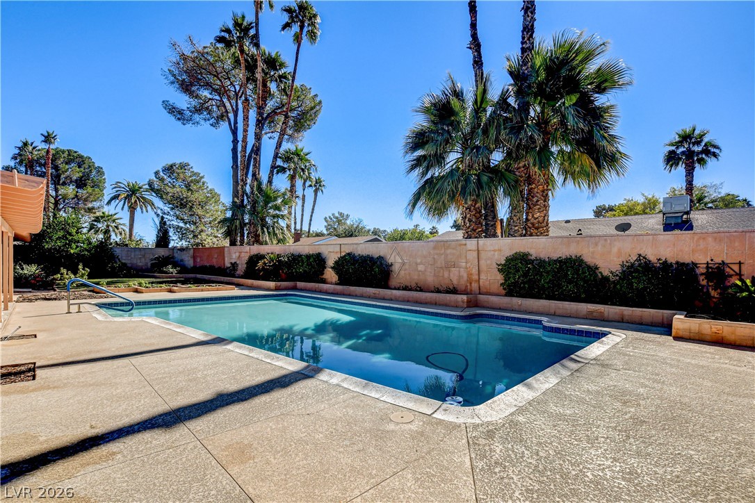 3753 Meadowcrest Drive Las Vegas NV 89121