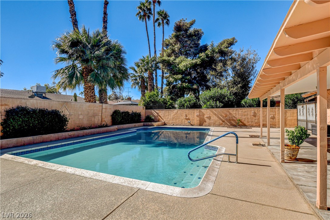 3753 Meadowcrest Drive Las Vegas NV 89121