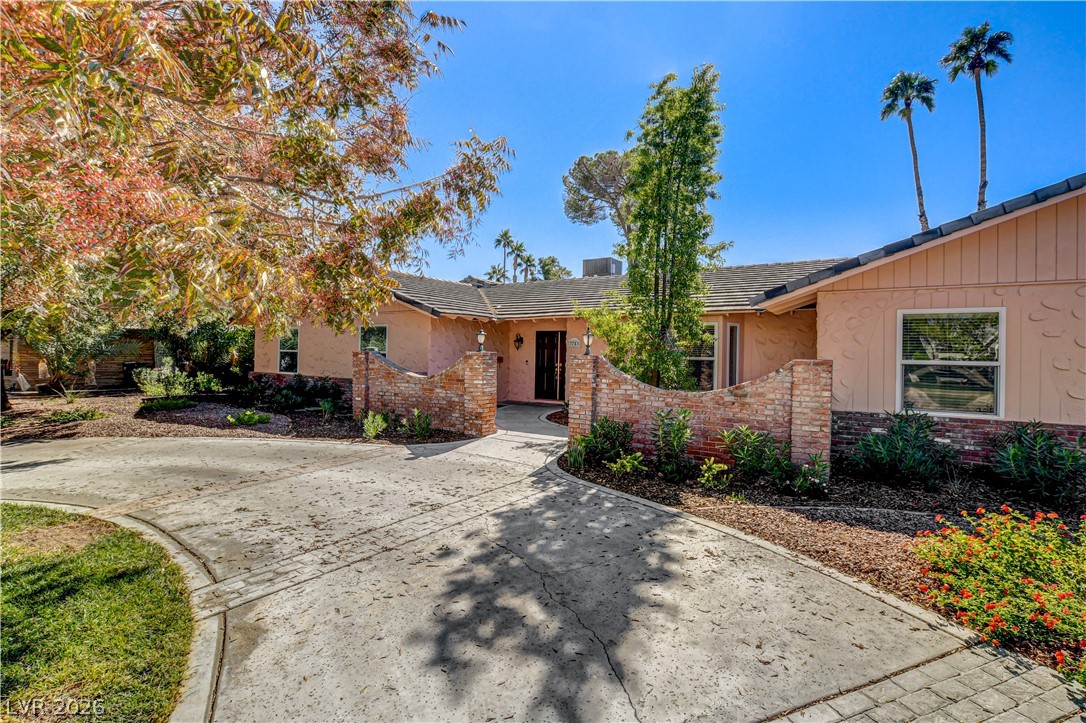 3753 Meadowcrest Drive Las Vegas NV 89121