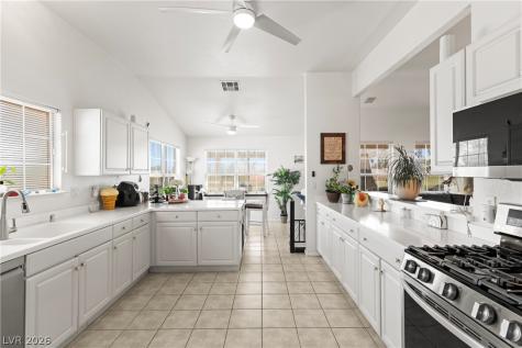5113 Elm Grove Drive Las Vegas NV 89130