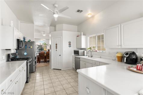 5113 Elm Grove Drive Las Vegas NV 89130