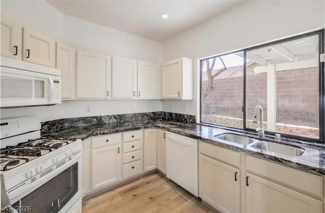 7171 Russell Ranch Avenue Las Vegas NV 89113