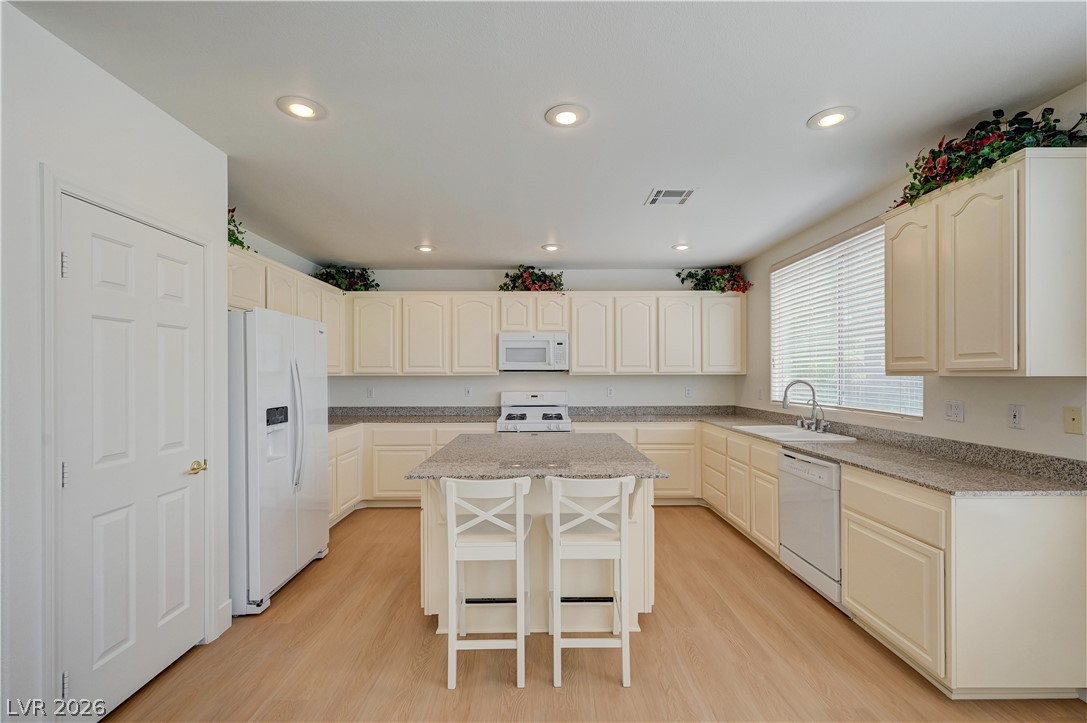 356 Lakewood Garden Drive Las Vegas NV 89148