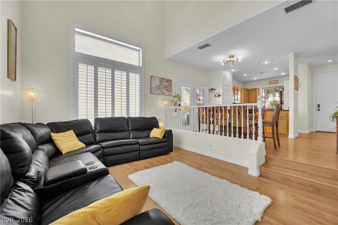 1532 Stone Valley Avenue Las Vegas NV 89183
