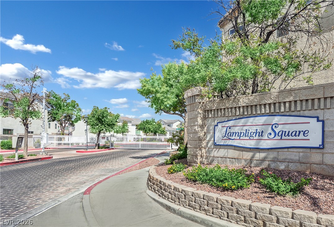 1532 Stone Valley Avenue Las Vegas NV 89183