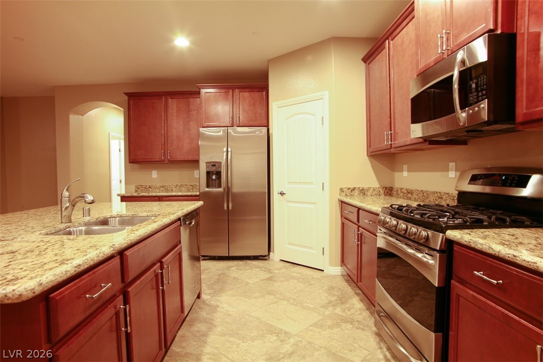 816 Applecross Avenue Henderson NV 89012