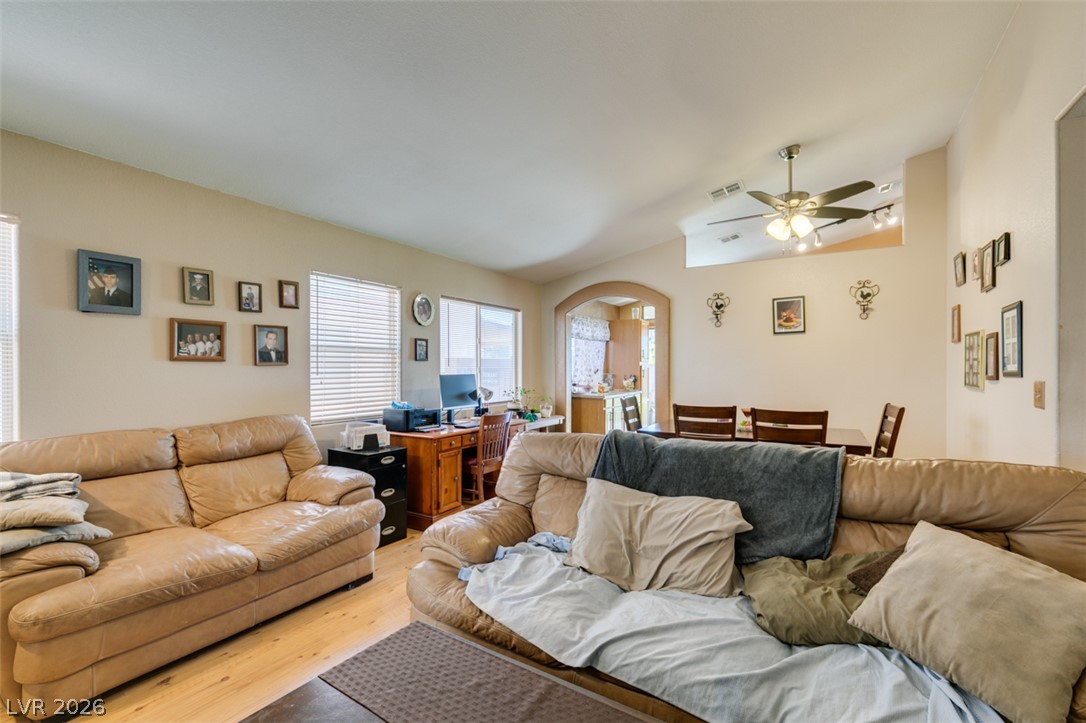 517 Wing Gull Court North Las Vegas NV 89032