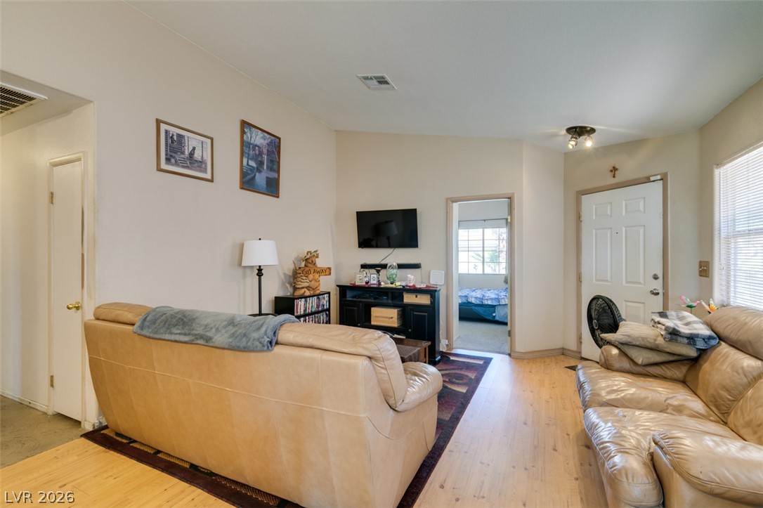 517 Wing Gull Court North Las Vegas NV 89032