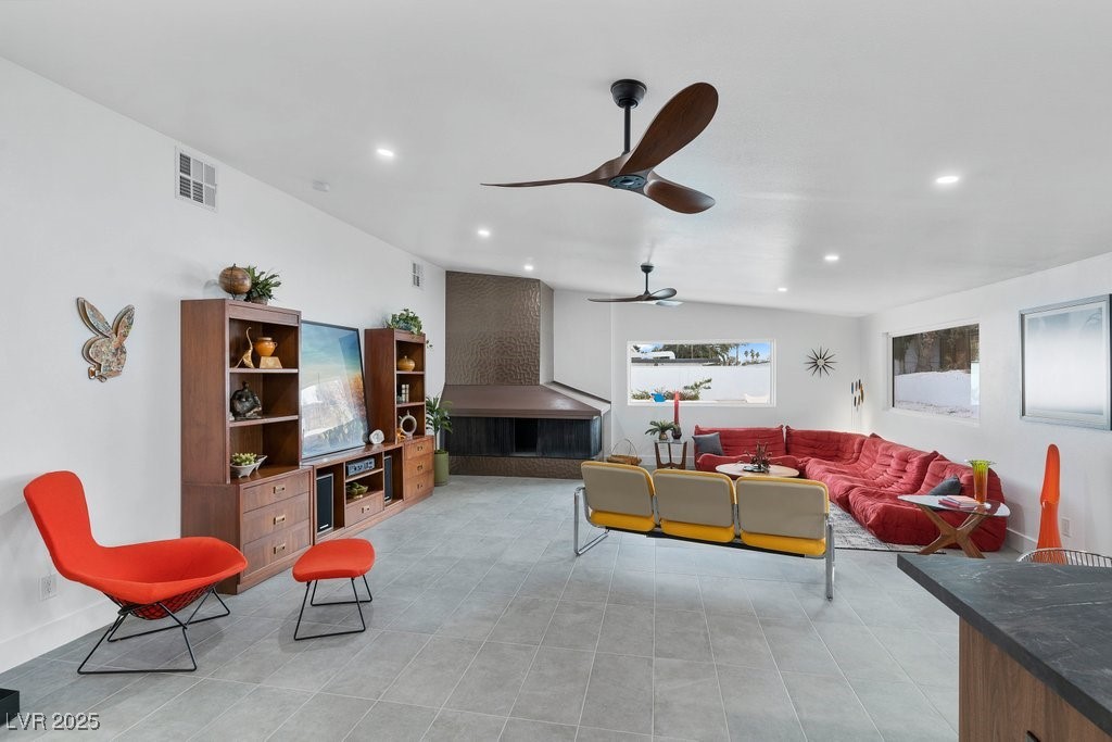 3333 Seminole Circle Las Vegas NV 89169