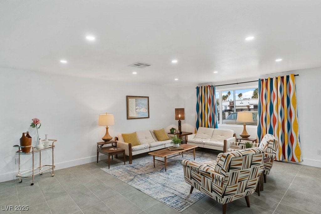 3333 Seminole Circle Las Vegas NV 89169