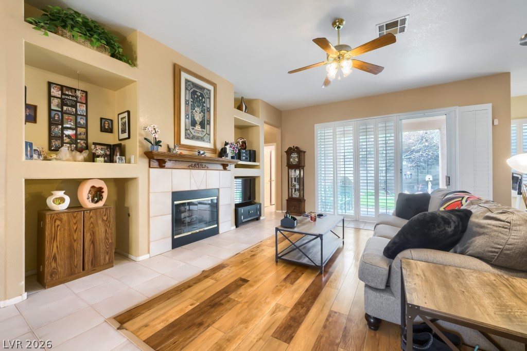 8641 Crest Hill Avenue Las Vegas NV 89145