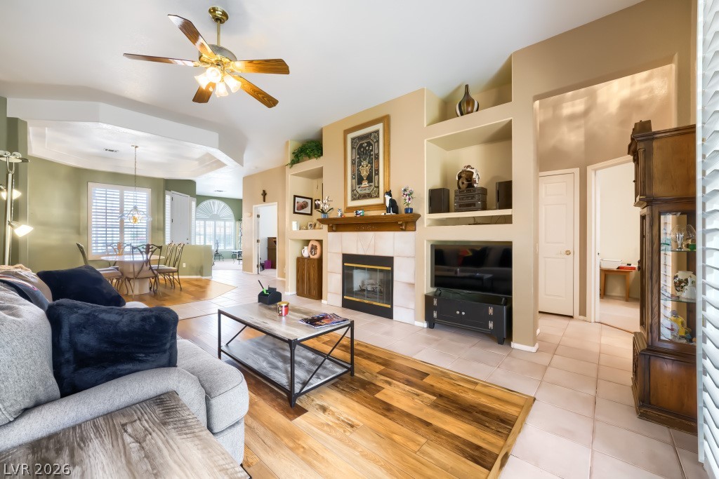 8641 Crest Hill Avenue Las Vegas NV 89145