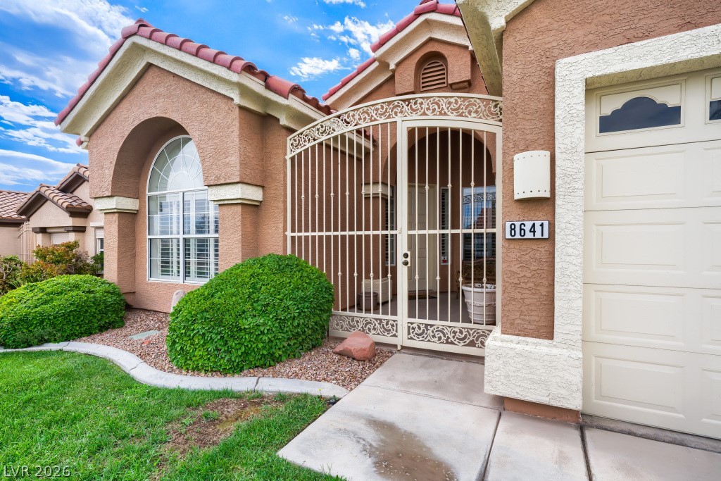 8641 Crest Hill Avenue Las Vegas NV 89145