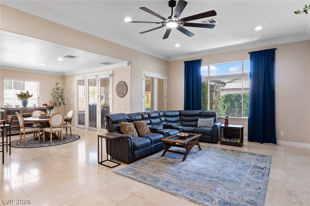 8234 Cupertino Heights Way Las Vegas NV 89178