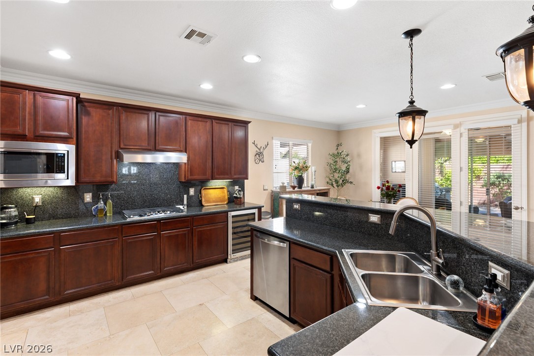 8234 Cupertino Heights Way Las Vegas NV 89178