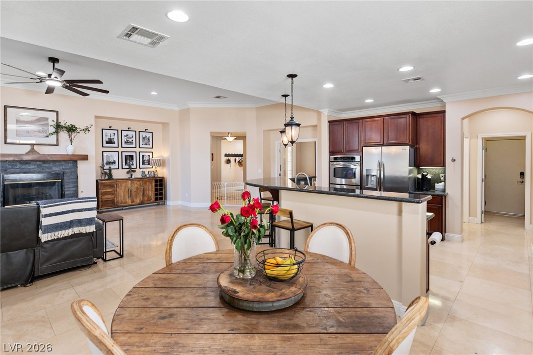 8234 Cupertino Heights Way Las Vegas NV 89178
