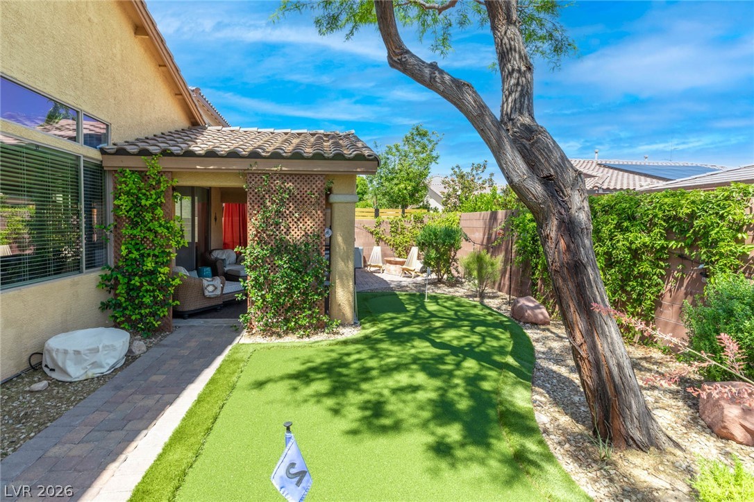 8234 Cupertino Heights Way Las Vegas NV 89178