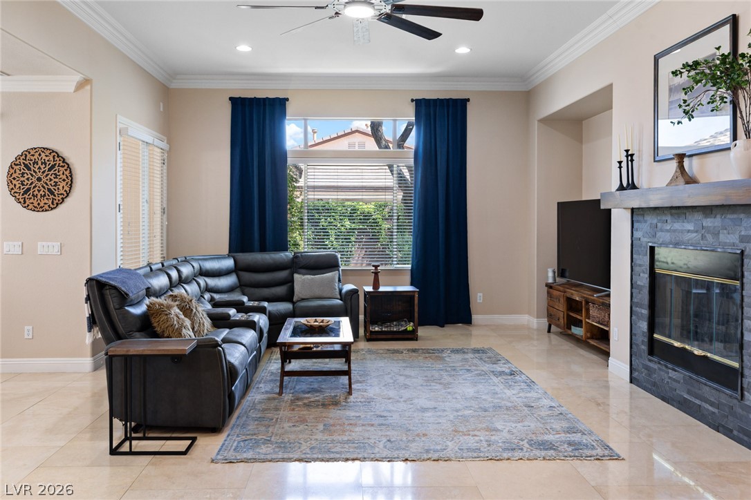 8234 Cupertino Heights Way Las Vegas NV 89178
