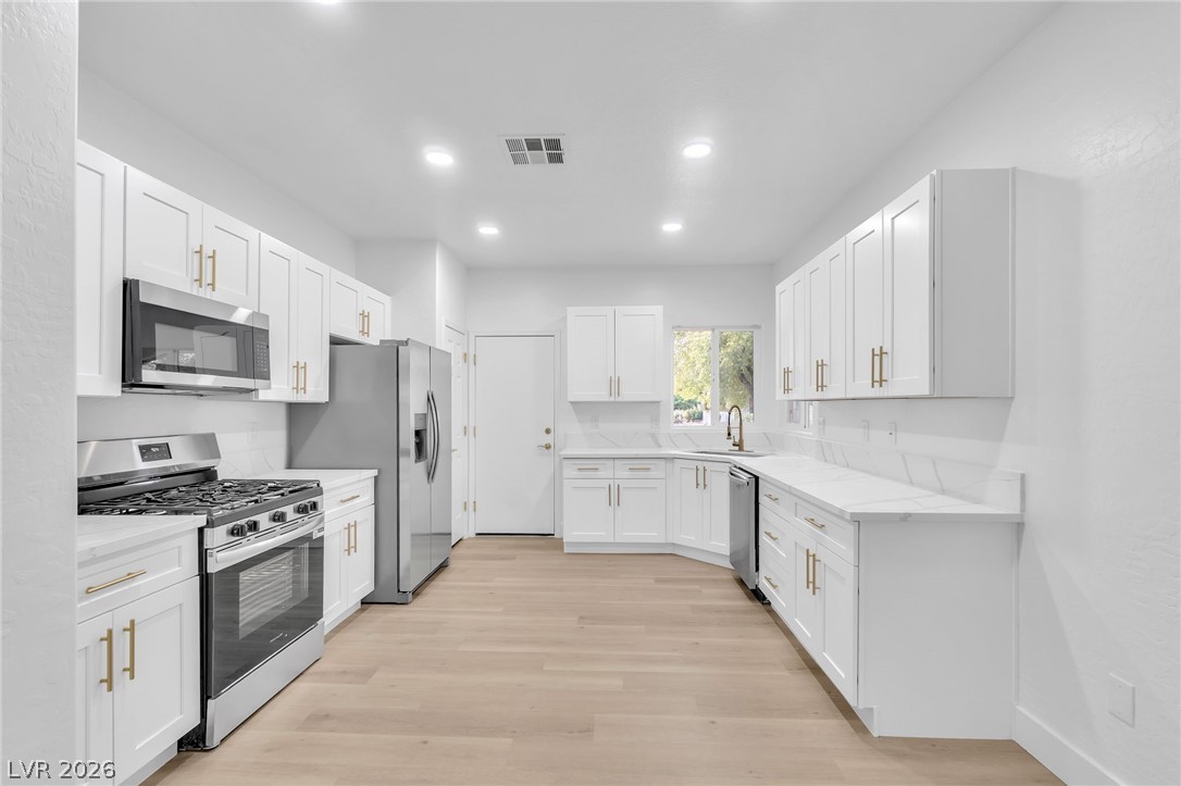 3508 Kittiwake Road North Las Vegas NV 89084