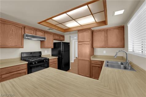 511 Grimsby Avenue Henderson NV 89014