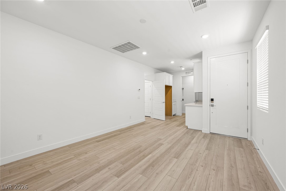 11824 Mimicking Song Lane Las Vegas NV 89138