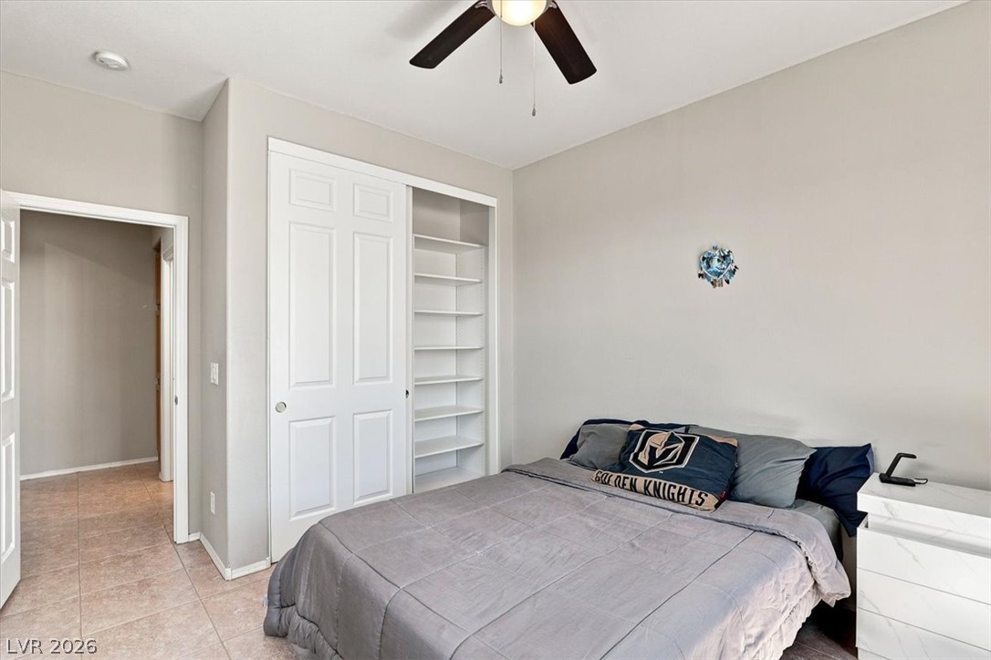 6283 Shamrock Lake Avenue Las Vegas NV 89141