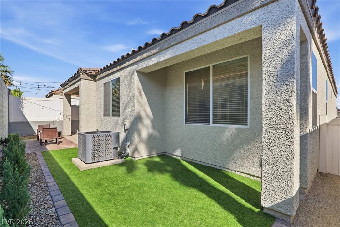 6283 Shamrock Lake Avenue Las Vegas NV 89141